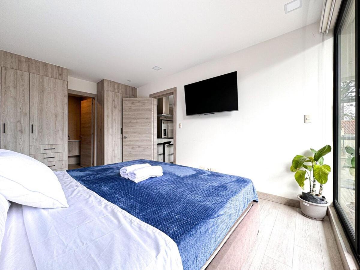 Estancia Luminica Tu Escape Perfecto Con Garaje Cuenca Exterior foto