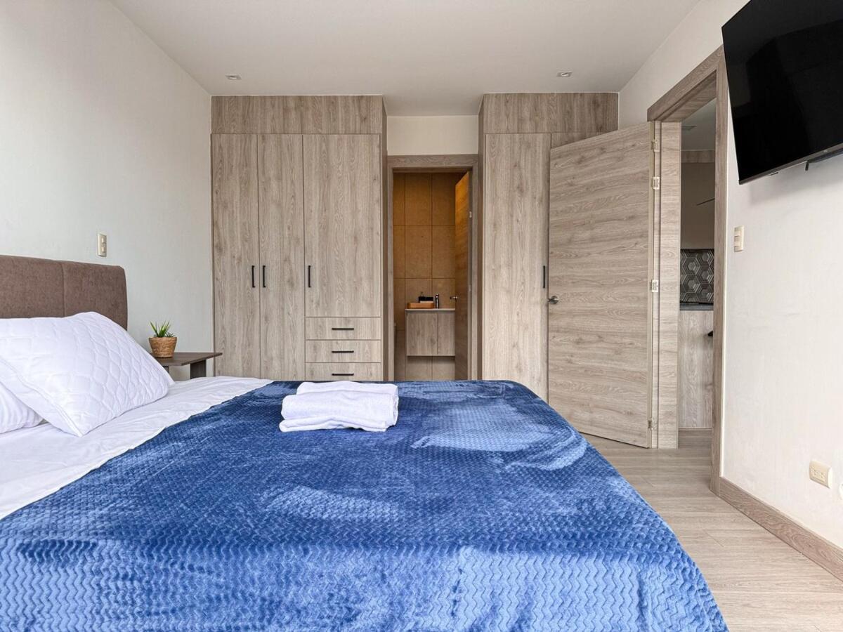 Estancia Luminica Tu Escape Perfecto Con Garaje Cuenca Exterior foto